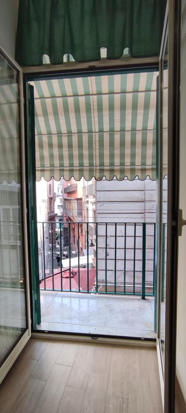 Casa Vacanze Napoli Centro Carmen & Sara Екстериор снимка